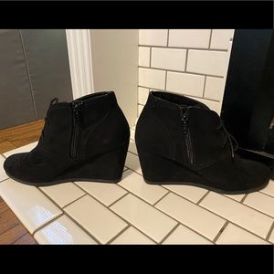 Universal Thread Booties
